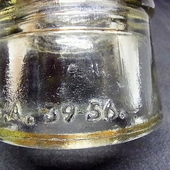 Armstrong No 3 Glass Insulator - Clear Glass - Small - Vintage - Picture 5 of 6